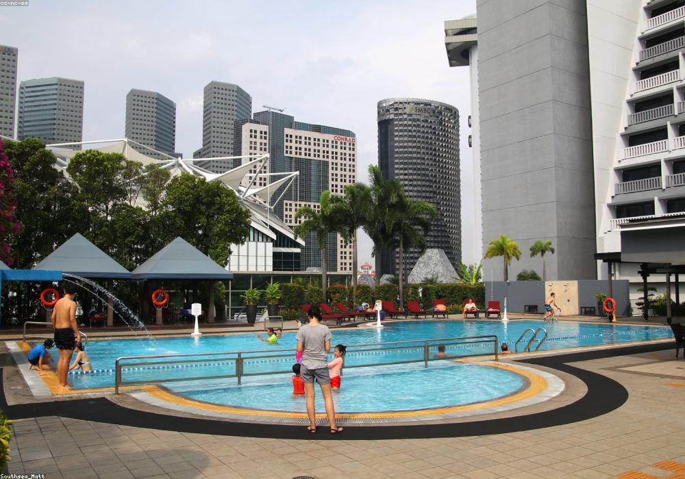Pool service plans in Fort Myers